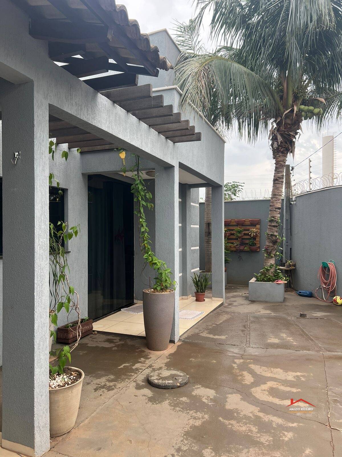 Casa Padrão de 3/4 sendo 1 suíte e close, Ernegia solar 606N