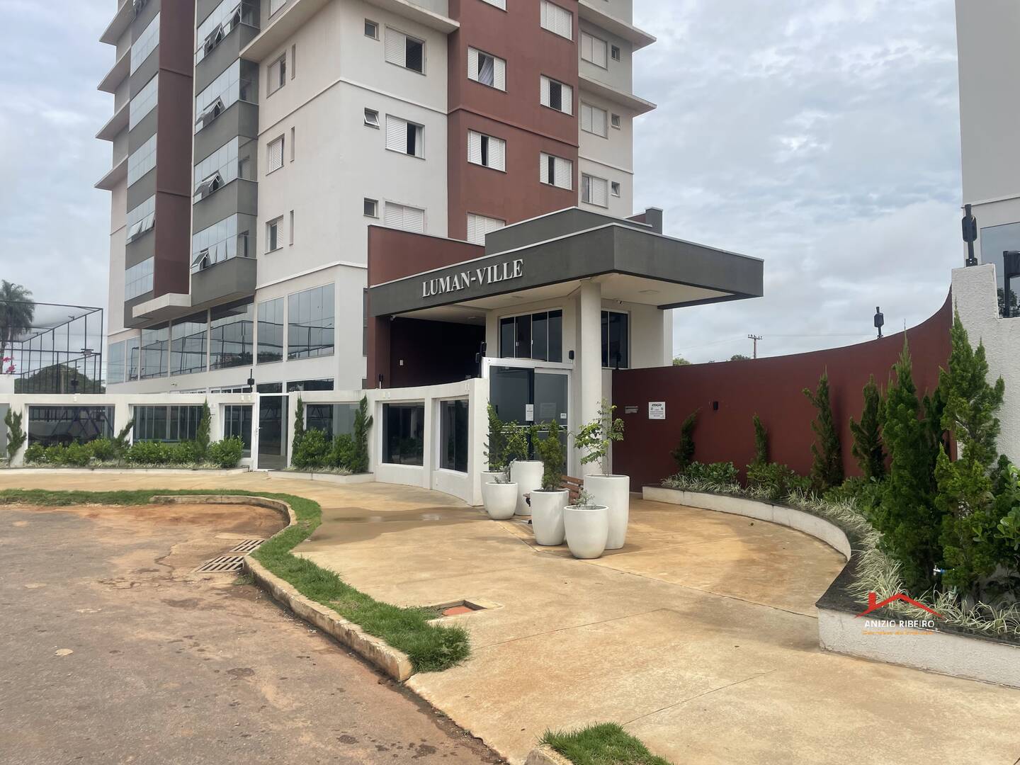 Apartamento com 3/4 suítes + varanda Luman-Ville 110N Palmas/TO